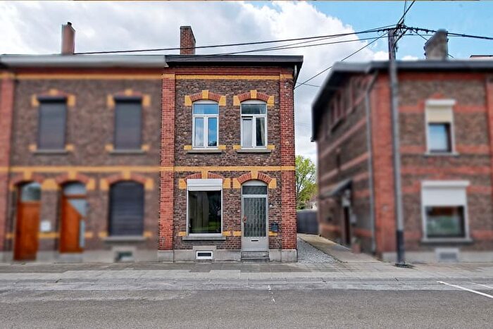 Maison 3 pièces à Rue de l'Industrie, AUVELAIS, à vendre