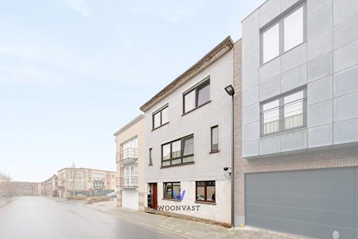 Appartement 7 pièces à Aloïs De Deckerstraat, Zellik, à vendre