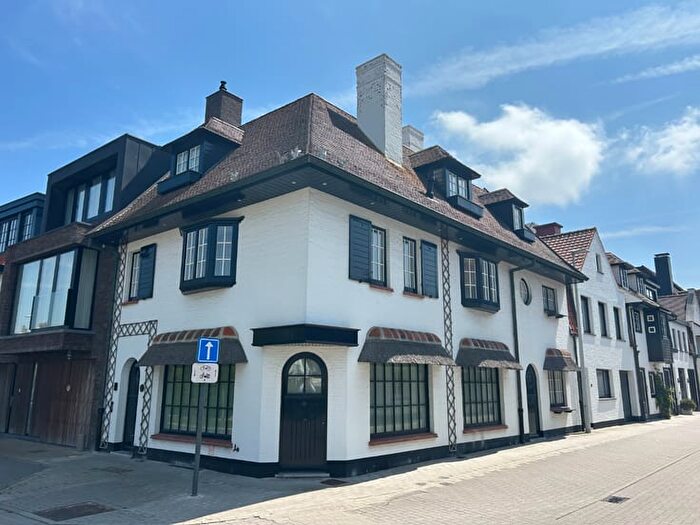 Keuvelhoekstraat, Knokke : Maison 14 pièces à louer