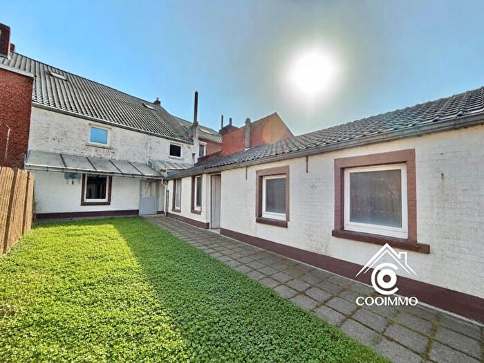 Rue Du Faubourg, Rebecq : Maison 6 pièces à vendre
