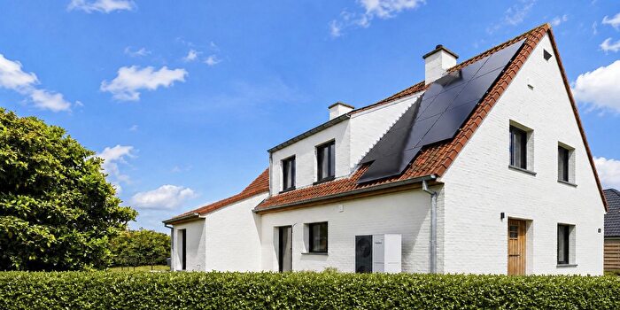 Canadezenstraat, Lissewege : Maison 5 pièces à vendre