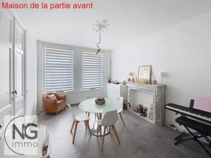 Maison 9 pièces à de priesmont, VillerslaVille Marbais, à vendre