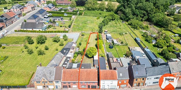 Maison 3 pièces à Faliestraat, SintMariaOudenhove, à vendre