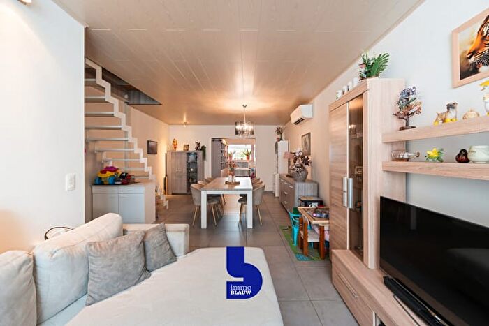 Maison 9 pièces à vendre à Dorpsstraat, Leffinge