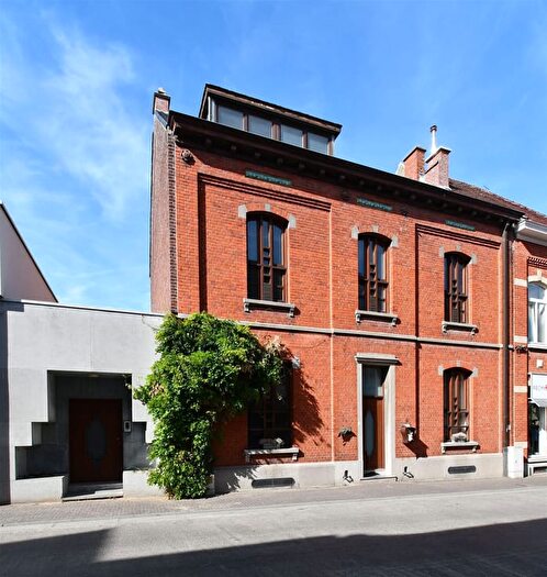 Maison 6 pièces à vendre à Hendrik Ghijselenstraat, SINTKWINTENSLENNIK