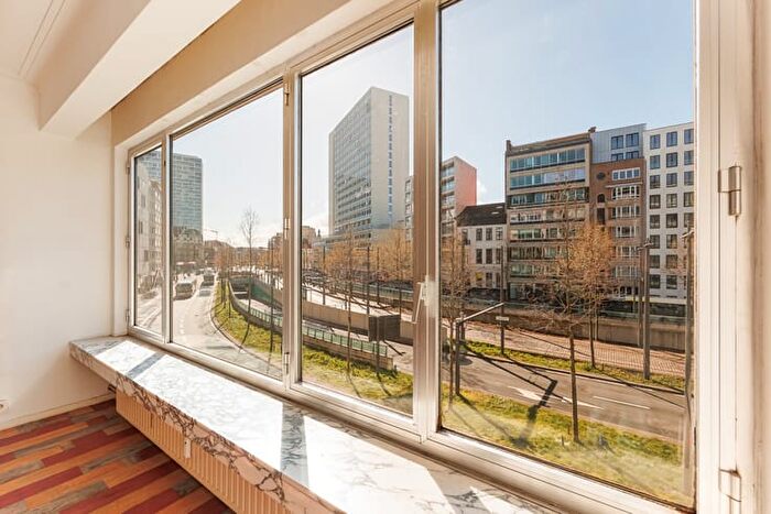 Appartement 8 pièces à Italiëlei, Antwerpen, à vendre