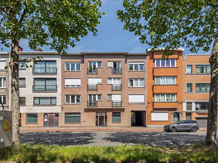 Grotesteenweg, BERCHEM : Appartement 2 pièces à vendre