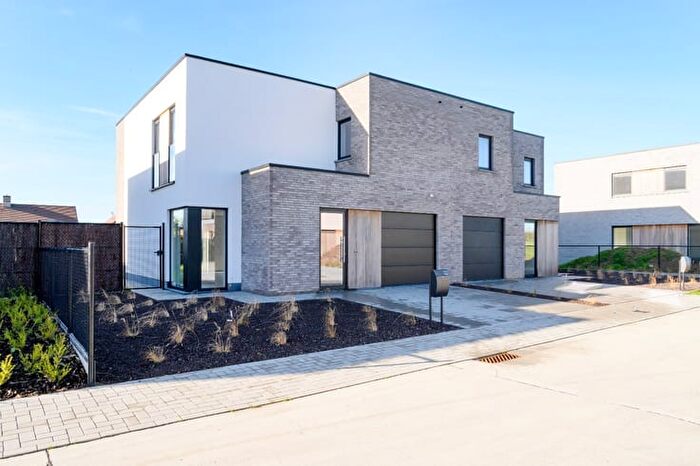 Watertorenstraat, Koolskamp : Maison 1 pièce à louer