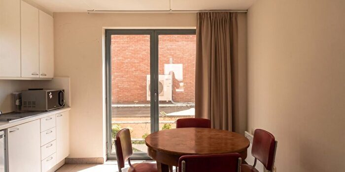 Woeringenstraat, Gent : Appartement à louer