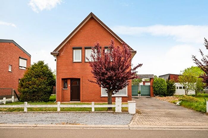 Maison 4 pièces à vendre à Grotstraat, HerkDeStad