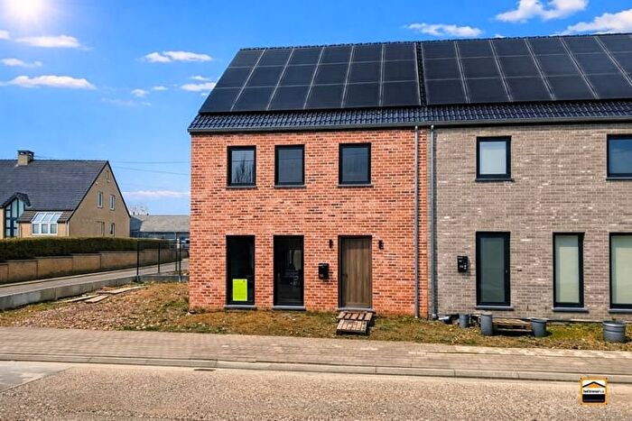Maison 4 pièces à Genendries A, RIEMST, à vendre