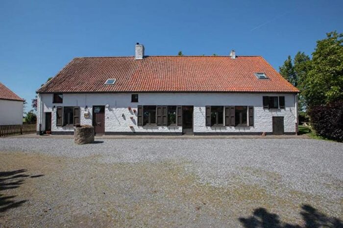 Maison 8 pièces à vendre à Moerdijkbeek West, Koekelare