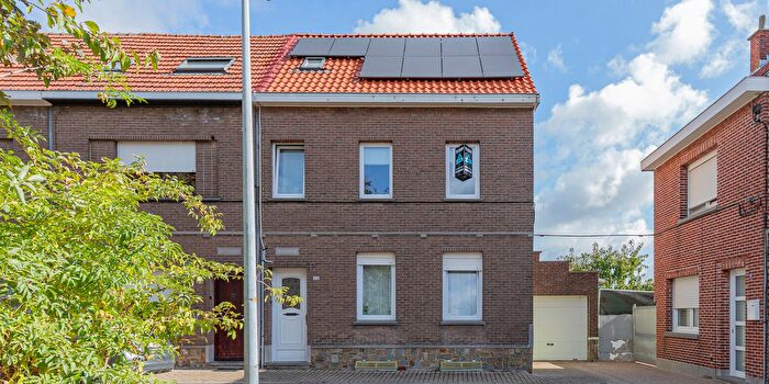 Maison 4 pièces à Ringlaan, Opwijk, à vendre
