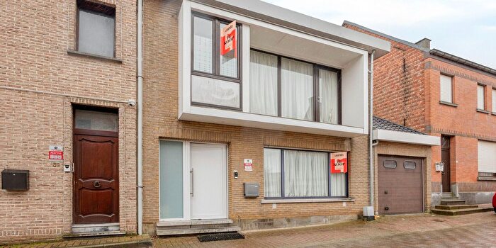 Maison 4 pièces à Cauwenbergstraat, Mere, à vendre