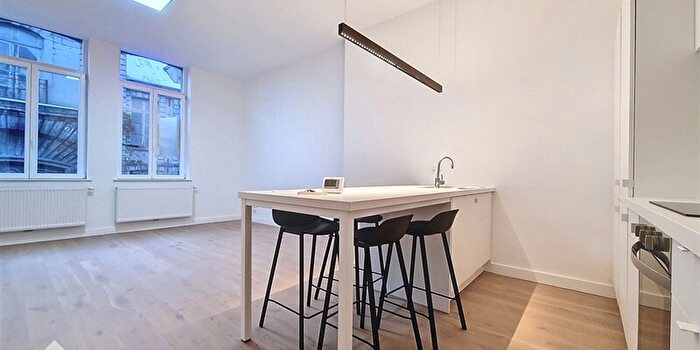 Appartement 1 pièce à louer - Tournai, Henegouwen