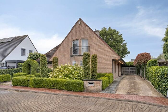 Noordbruggestraat, SintAndries : Maison 4 pièces à vendre