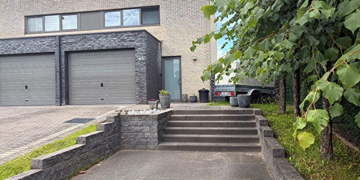 Maison 3 pièces à Henri Dunantlaan, Hoeselt, à louer