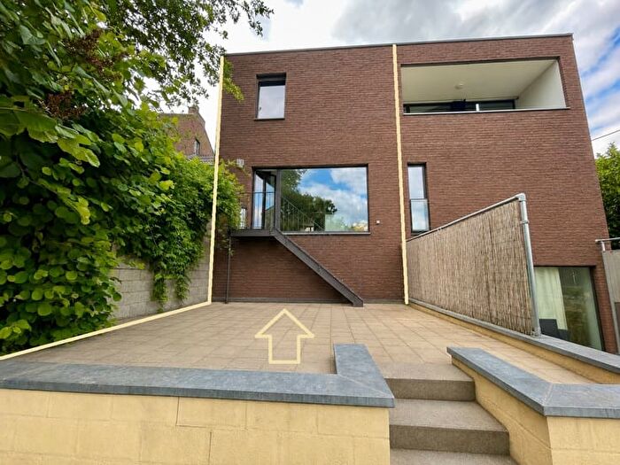 Appartement 3 pièces à Rue de Huy, VillersleBouillet, à louer