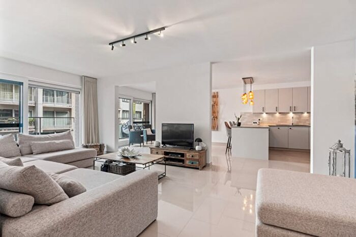 Appartement 3 pièces à Steensedijk, OOSTENDE, à vendre