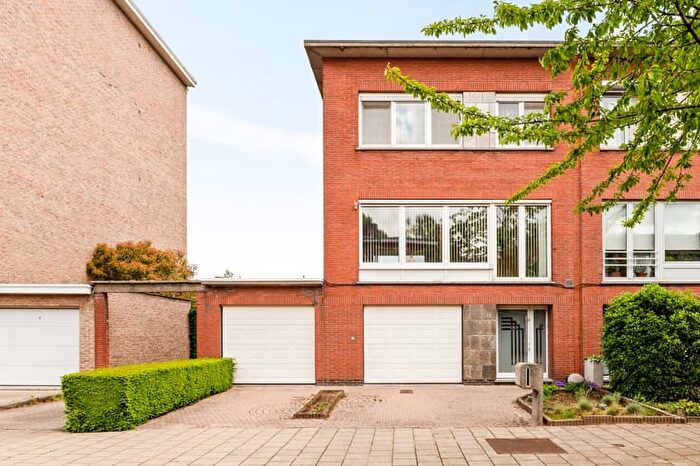 Maison 3 pièces à vendre à Gebroeders Van Raemdonckstraat, Merksem