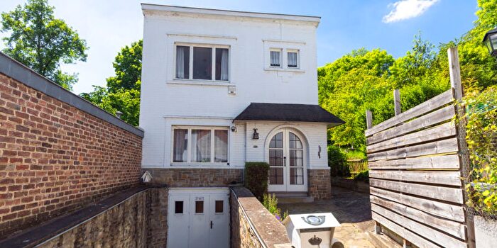 Maison 3 pièces à vendre - Rue Trou du Moulin, Vivegnis
