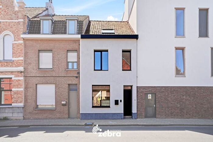 Maison 14 pièces à Hugo Verrieststraat, Roeselare, à vendre