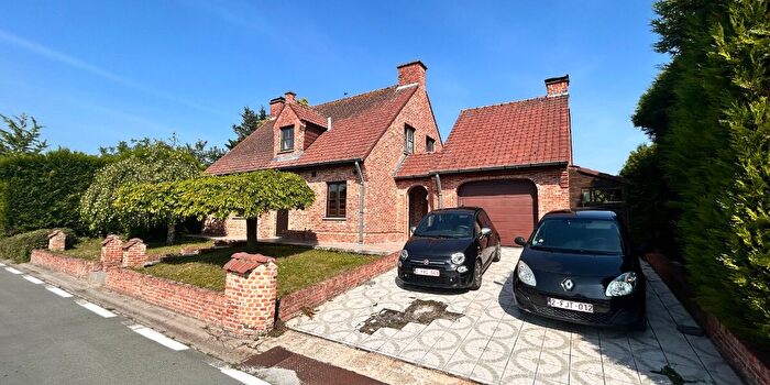 Maison 3 pièces à vendre à Steenweg op Waasten, Neerwaasten