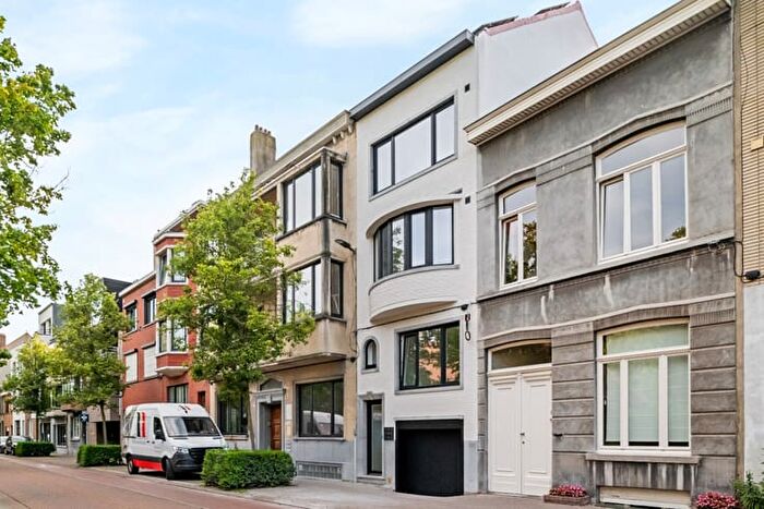 Spoorwegstraat, Oostende : Appartement 1 pièce à vendre