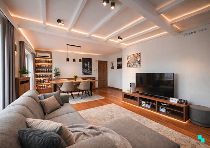 Appartement 9 pièces à Kerkplein, BeverenLeie, à vendre