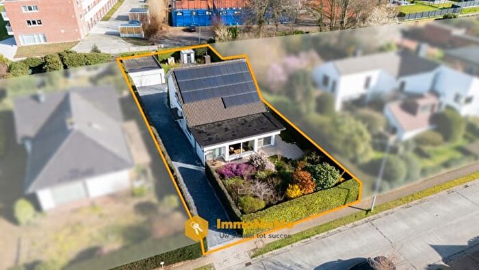 Maison 14 pièces à Zonnebloemlaan, Wachtebeke, à vendre