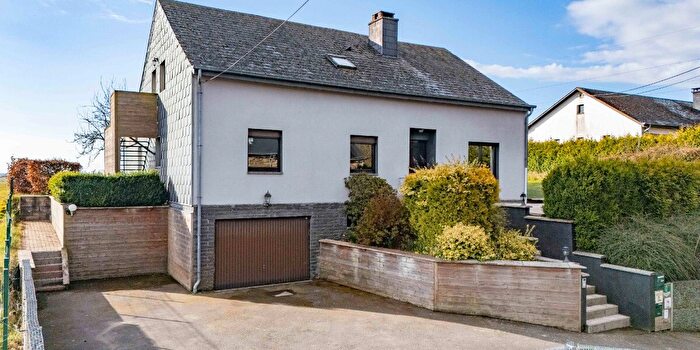 Maison 6 pièces à Les Wés, Hamipré, à vendre