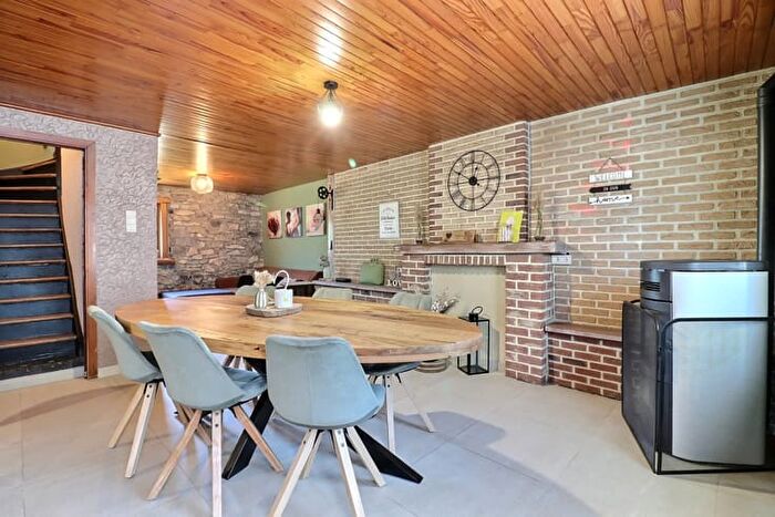 Maison 10 pièces à RUE FONTAINE, Walcourt, à vendre