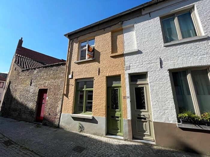 Maison 7 pièces à Timmermansstraat, Brugge, à louer