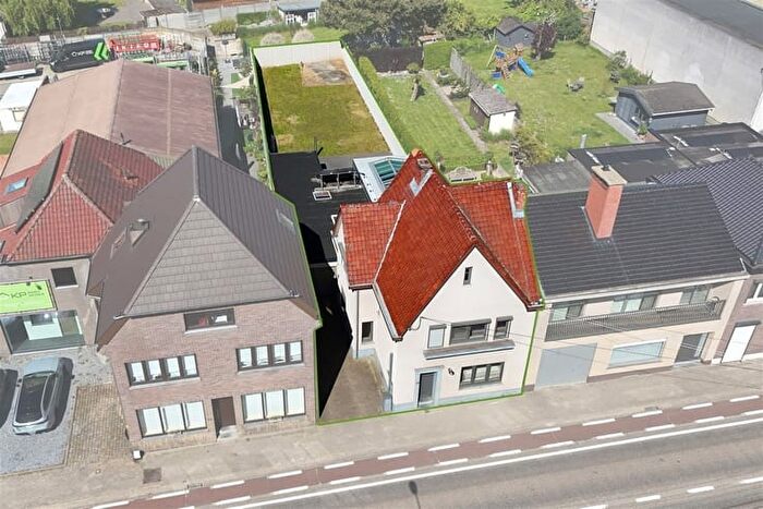 Maison 4 pièces à Diestersteenweg, NIEUWERKERKEN, à vendre