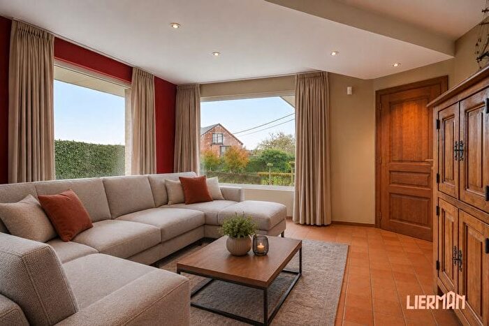 Maison 4 pièces à Opaaigem, ErpeMere, à vendre