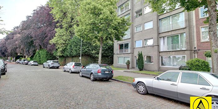 Dennenlaan, Wilrijk : Appartement 4 pièces à vendre
