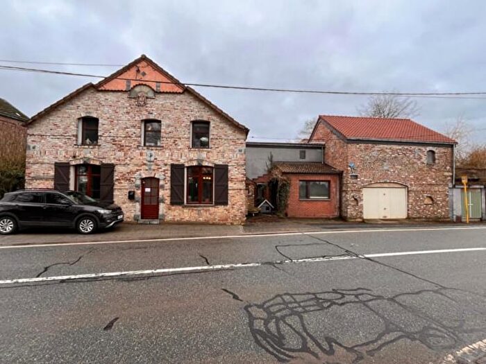 Route de Perwez, AischeenRefail : Maison 5 pièces à vendre