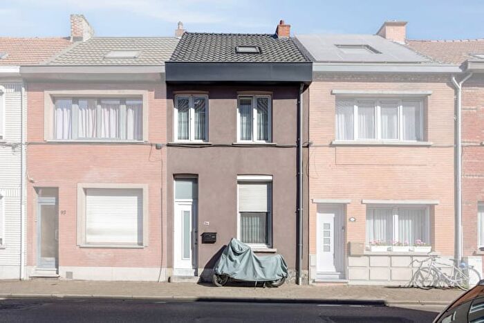 SintBartholomeusstraat, Merksem - Maison 3 pièces à vendre