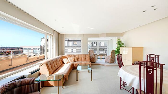 Rozenlaan, KnokkeHeist : Appartement 8 pièces à vendre