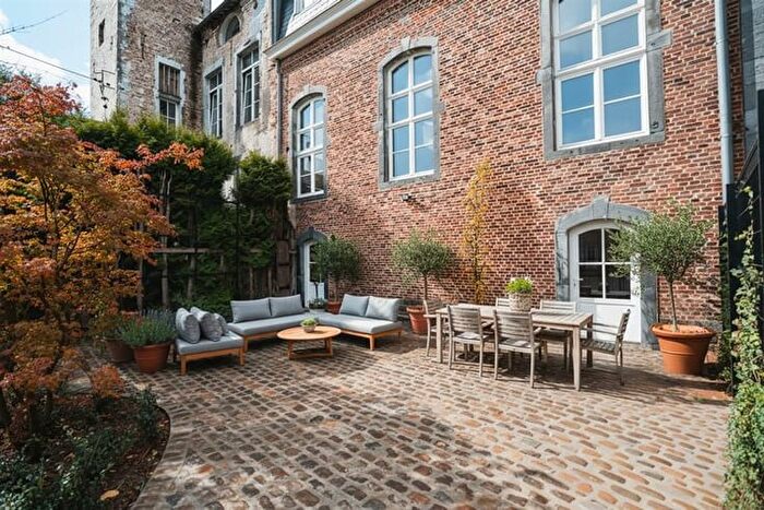 Maison 4 pièces à Rue Philippe Deponty, NAMUR, à louer