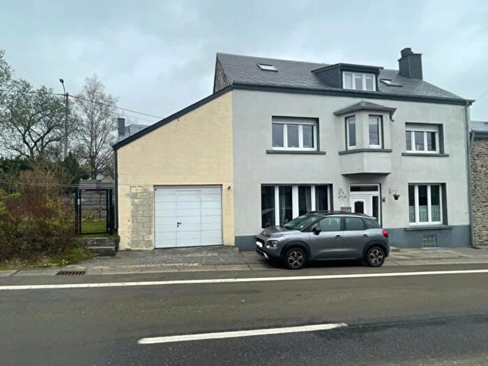Avenue Commandant de Laage de Meux, Paliseul : Maison 5 pièces à vendre