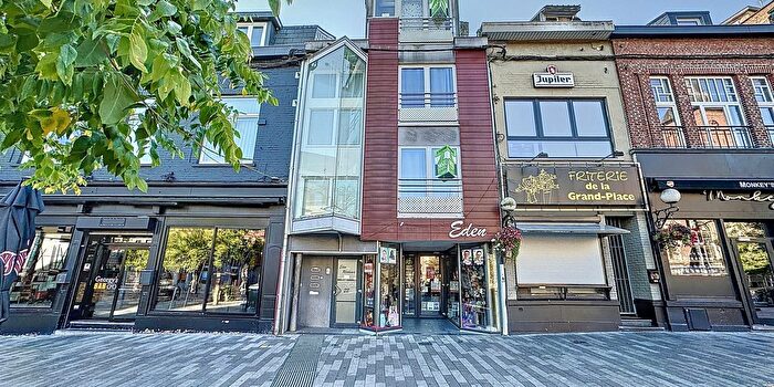 Marktplein, Moeskroen : Appartement 5 pièces à vendre