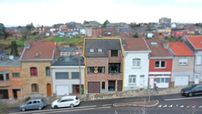 Place Verhaeren, Seraing - Maison 5 pièces à vendre