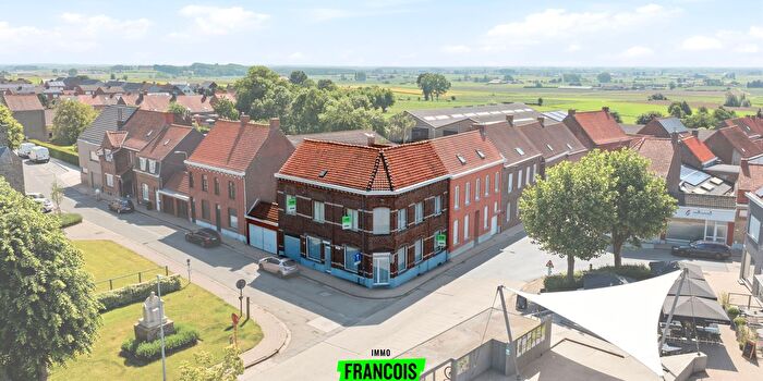 Maison 5 pièces à Markt, Nieuwkerke, à vendre