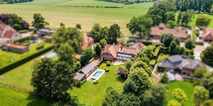 Groeningenlei, Kontich : Maison 6 pièces à vendre