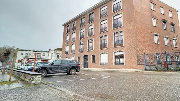 Avenue Des Fossés, Huy - Appartement 4 pièces à louer