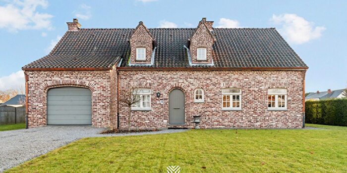 Maison 4 pièces à Groenstraat, Houthalen, à vendre
