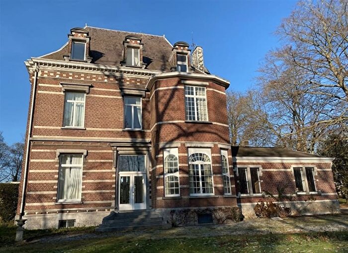Maison 6 pièces à vendre - Rue des Volontaires, GEMBLOUX