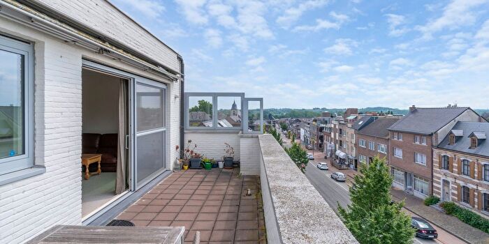 Dorpsstraat, Hoeselt : Appartement 3 pièces à louer