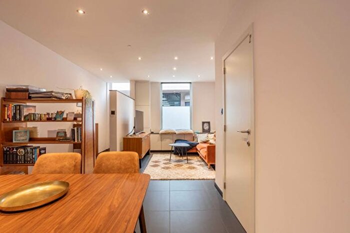 Zuidmoerstraat, Eeklo : Maison 3 pièces à louer